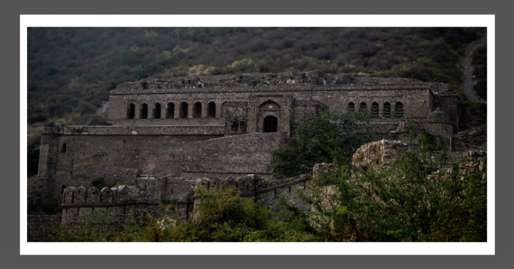 Bhangarh Fort - HAUNTED PLACES IN RAJASTHAN