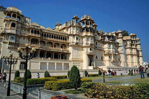 Activities in Udaipur: Tour at City Palace